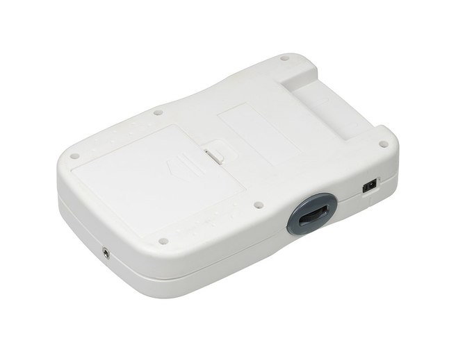 Mega Duck Handheld 03