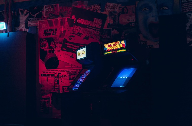retro gaming arcade cabin multiple genres